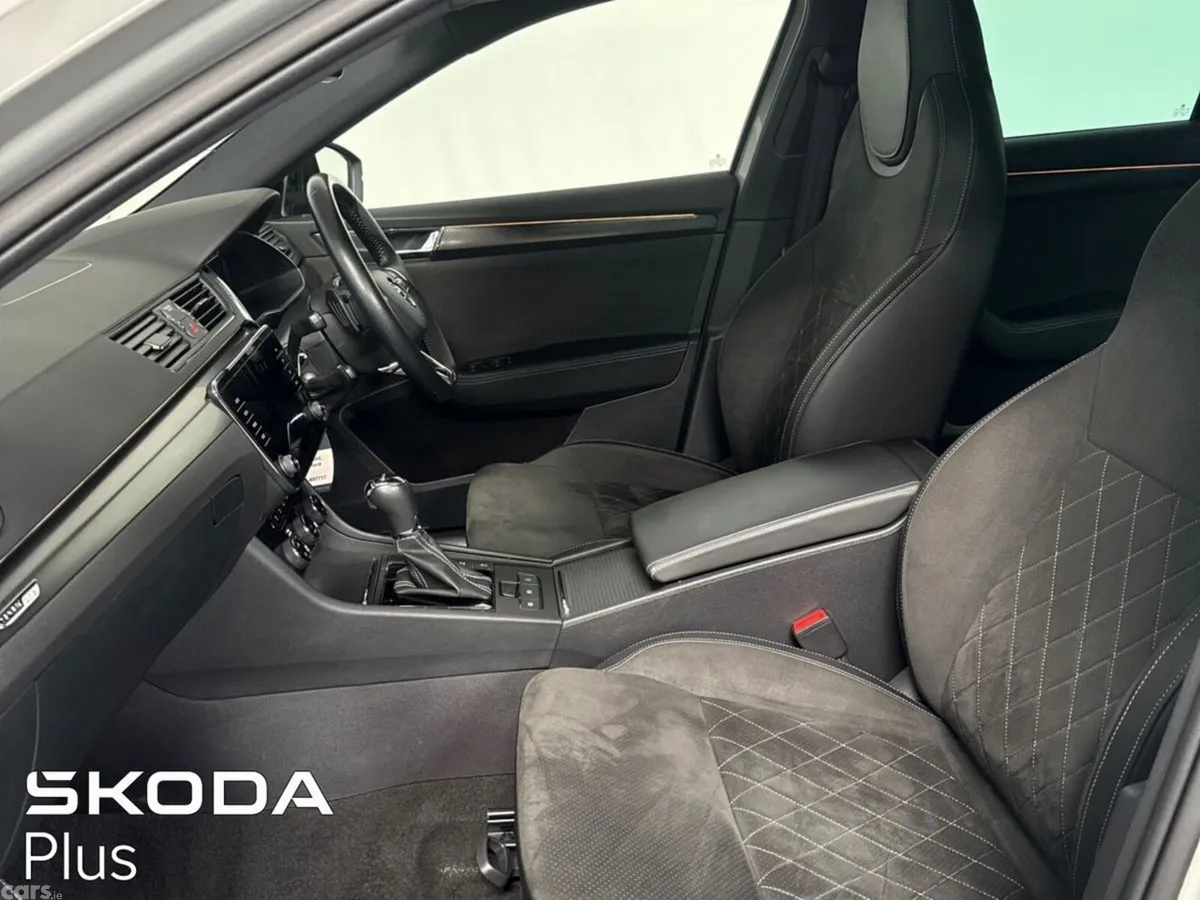 Skoda Superb Saloon, Diesel, 2023, Grey