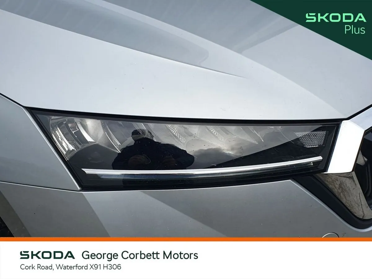 Skoda Octavia Saloon, Diesel, 2023, Silver