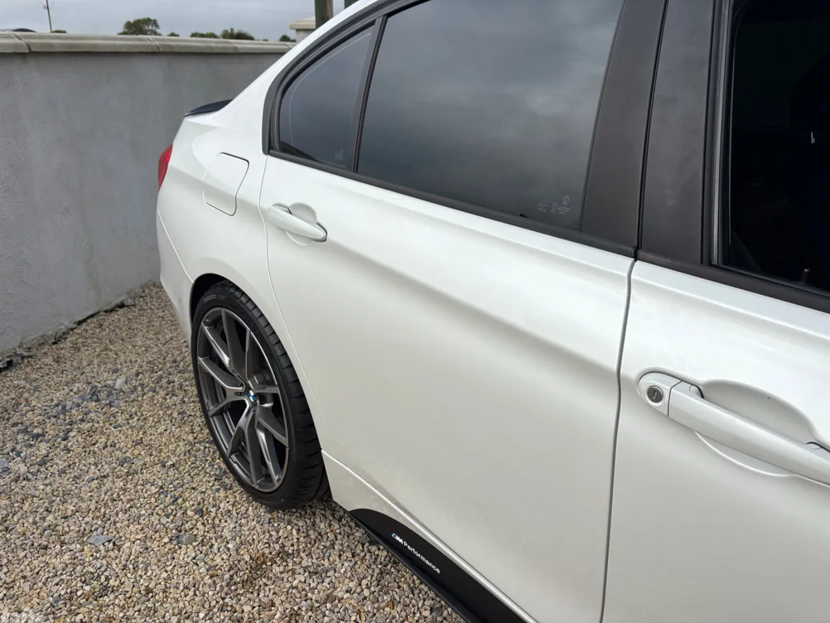 BMW 3-Series Saloon, Diesel, 2014, White