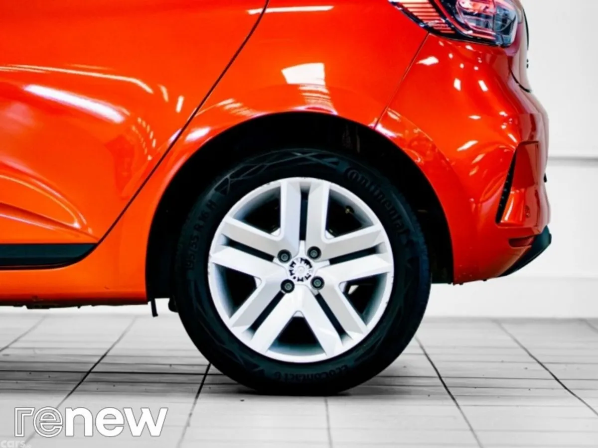Renault Clio Hatchback, Petrol, 2025, Orange