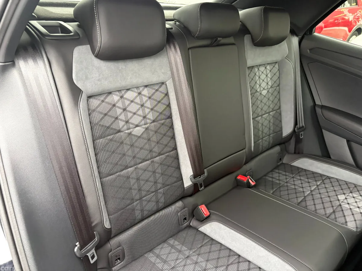 Volkswagen T-Roc SUV, Diesel, 2023, Black