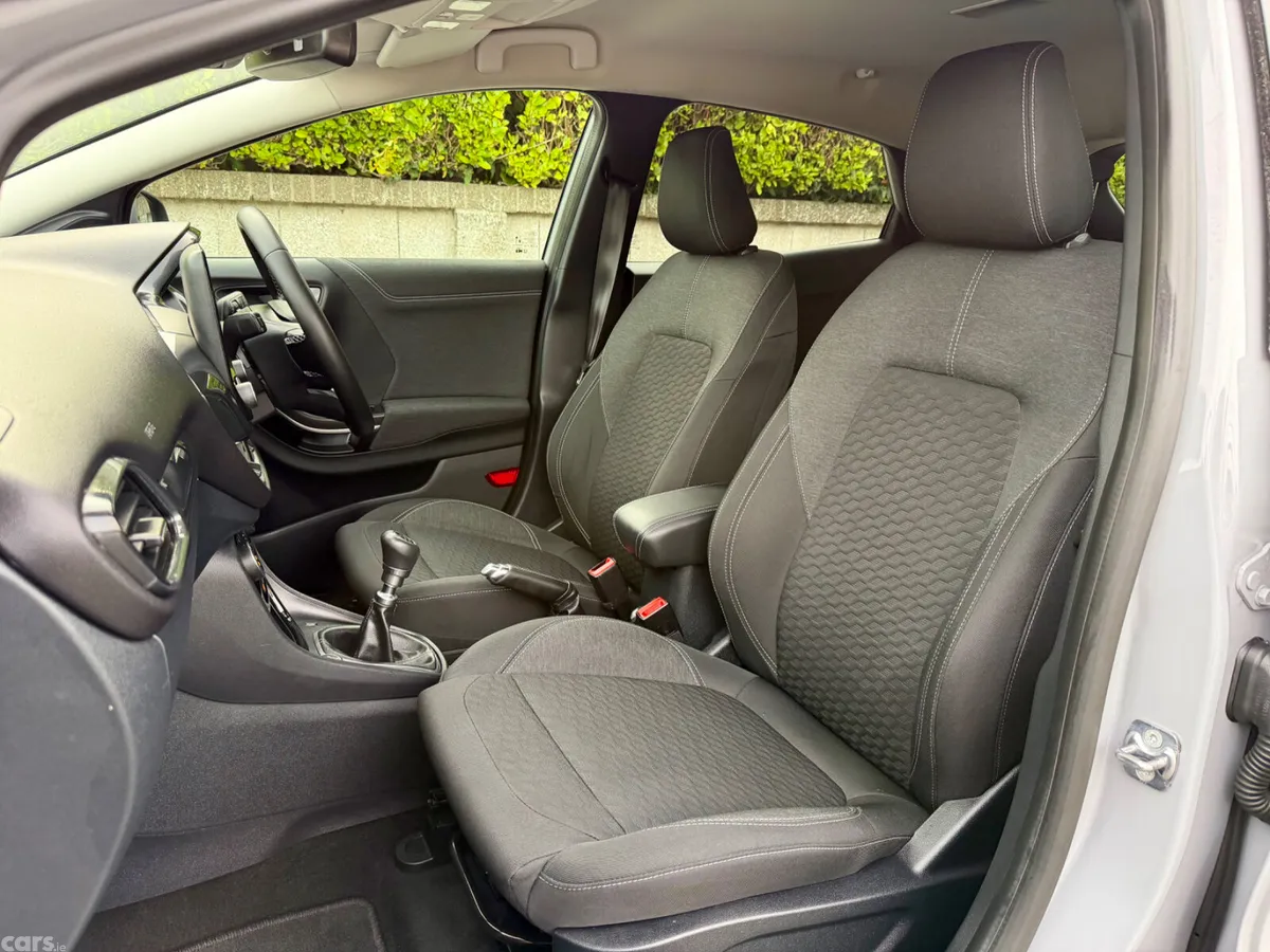 Ford Puma MPV, Petrol Hybrid, 2022, Grey