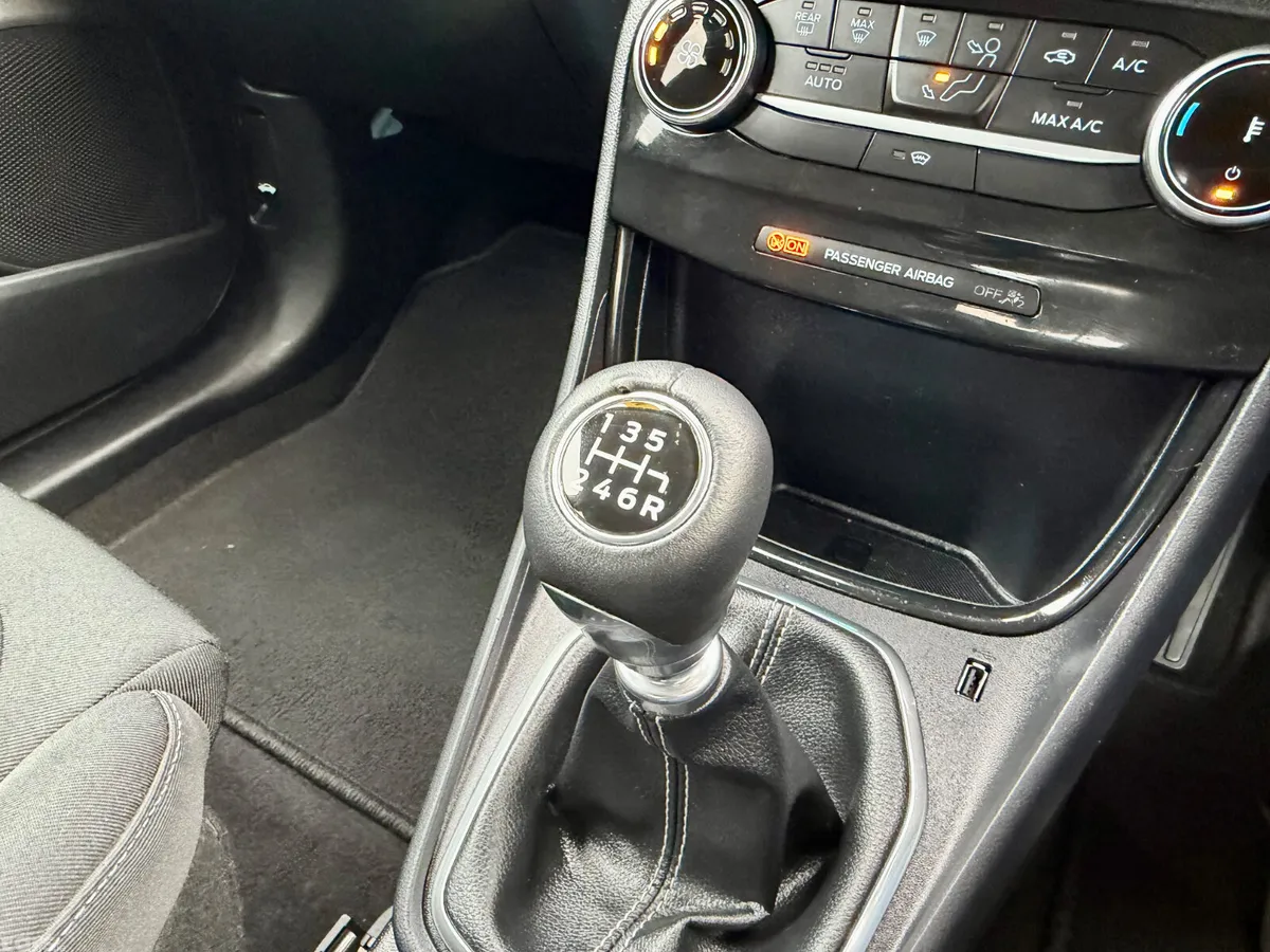 Ford Puma MPV, Petrol Hybrid, 2022, Grey