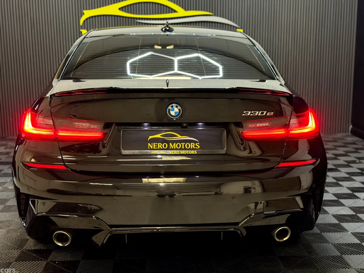 BMW 3-Series Saloon, Petrol Plug-in Hybrid, 2022, Black