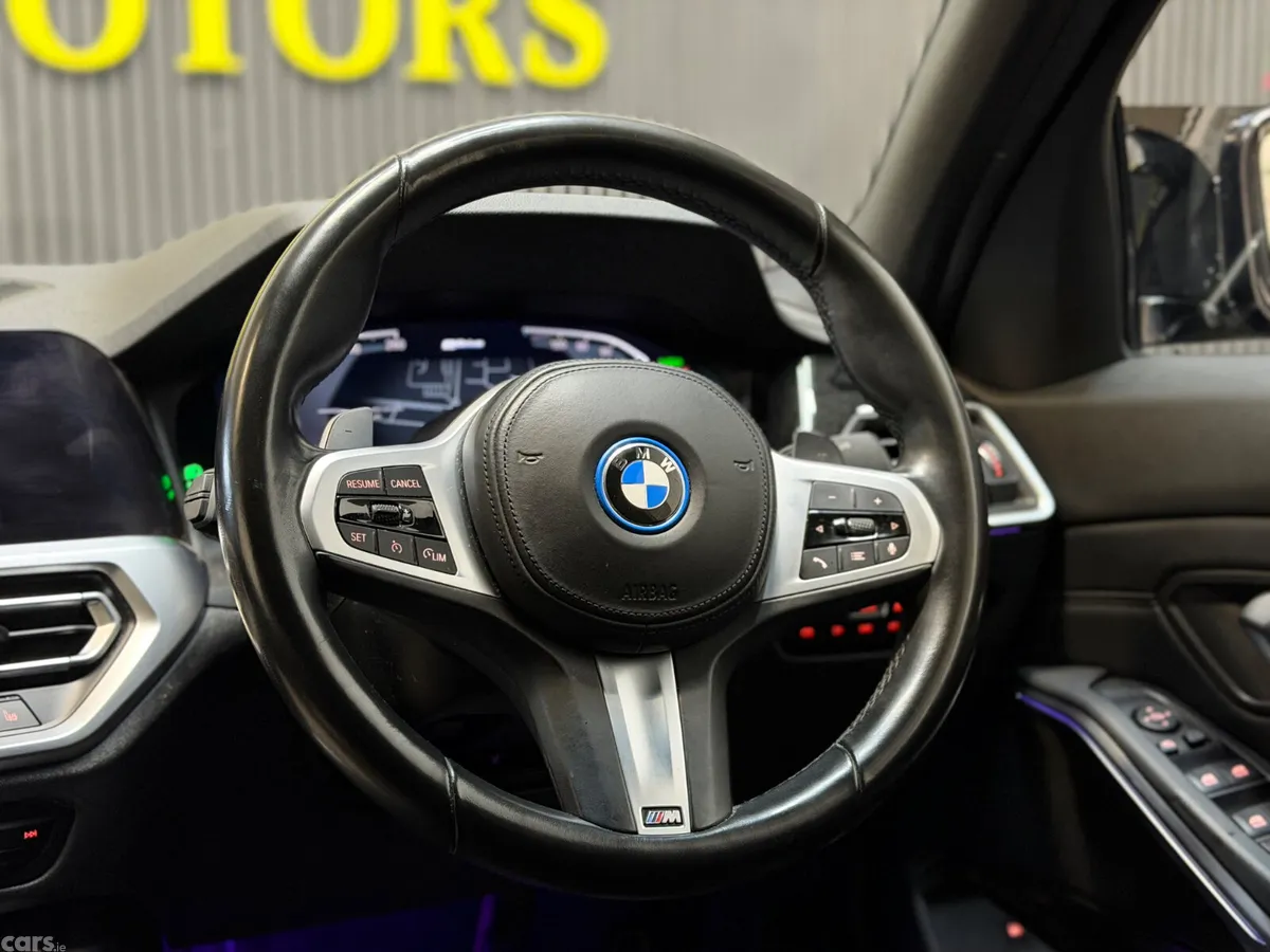 BMW 3-Series Saloon, Petrol Plug-in Hybrid, 2022, Black
