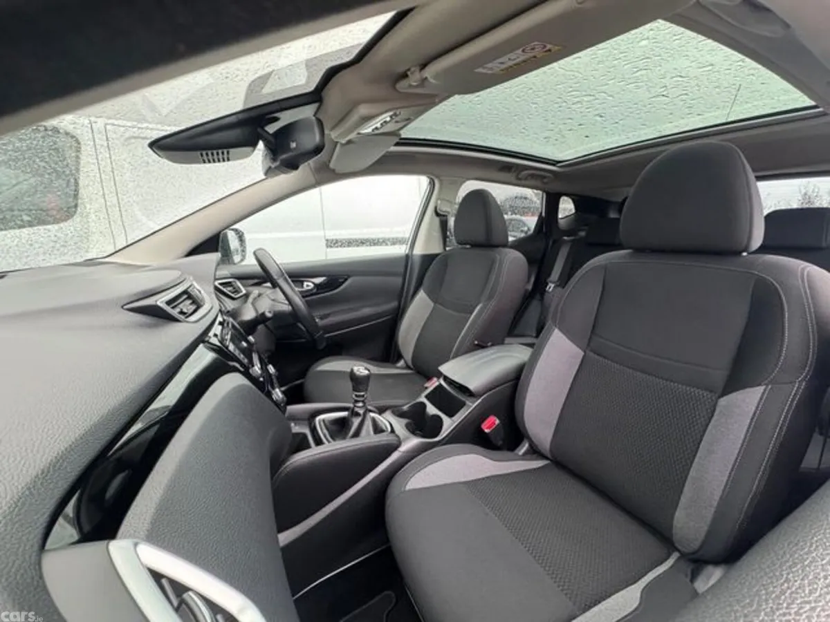 Nissan Qashqai MPV, Diesel, 2021, White