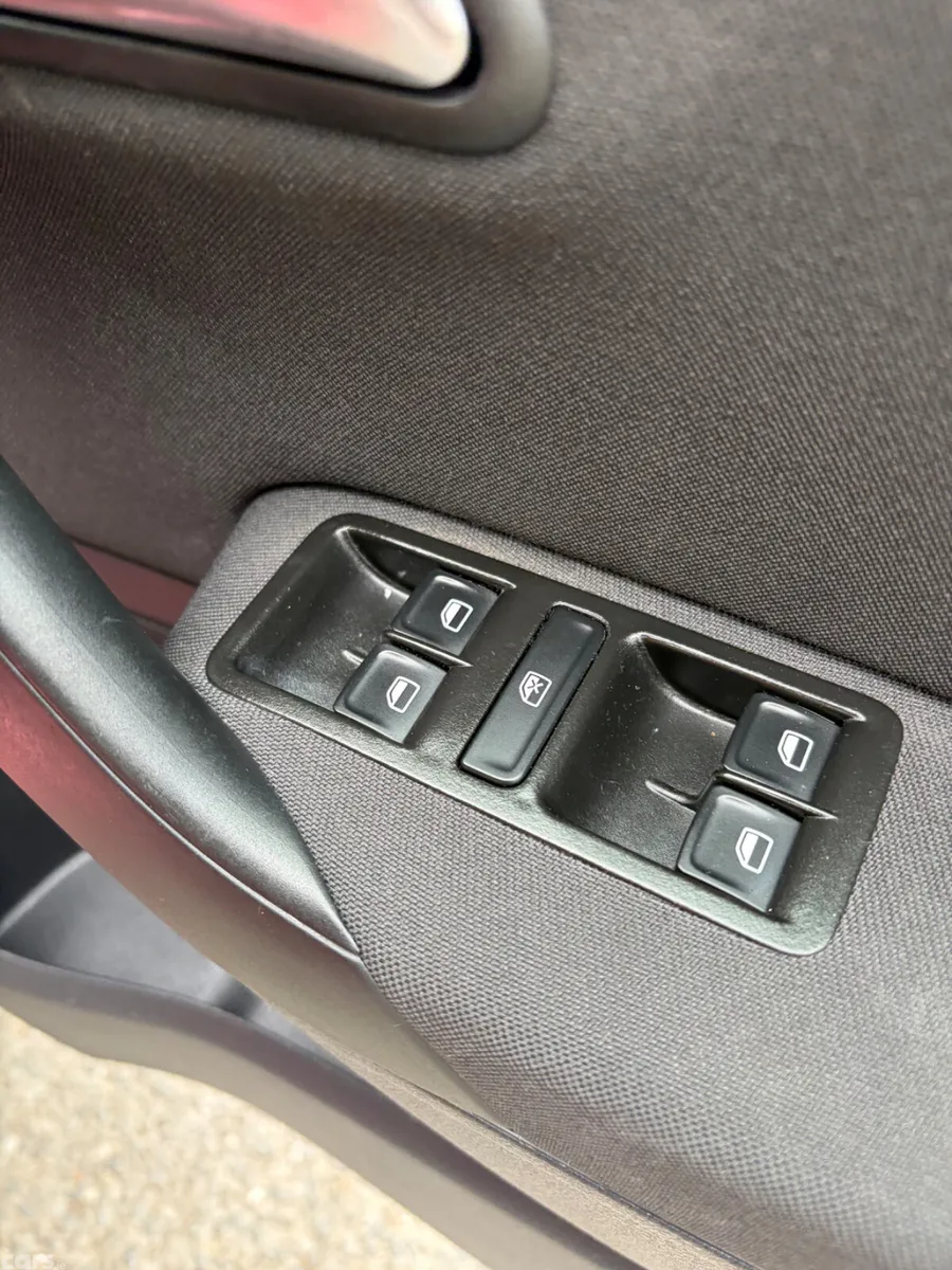 Volkswagen Polo Hatchback, Petrol, 2016, Red