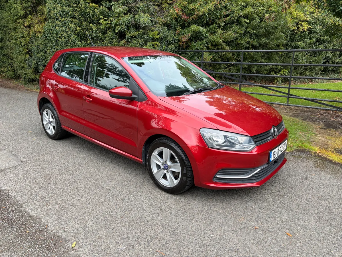 Volkswagen Polo Hatchback, Petrol, 2016, Red