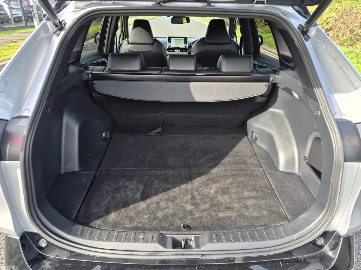 Toyota RAV4 SUV, Petrol Hybrid, 2019, Grey