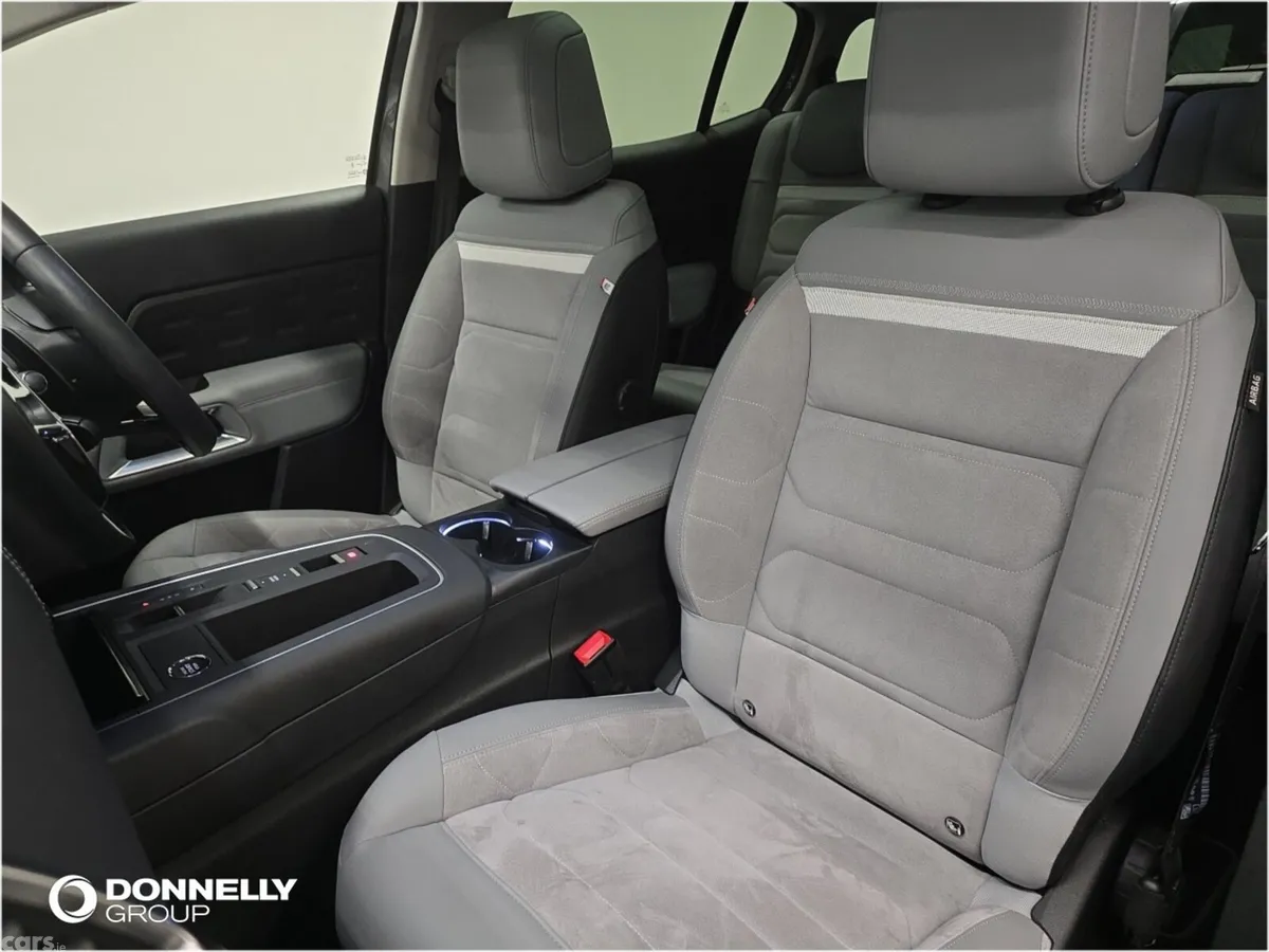 Citroen C5 Aircross Hatchback, Petrol Hybrid, 2024, Grey