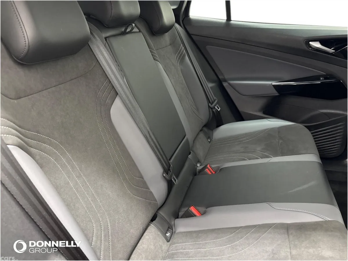 Volkswagen ID.4 Estate, Electric, 2025, Black