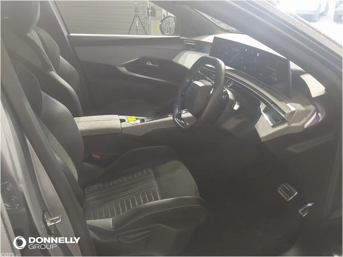 Peugeot 3008 SUV, Petrol, 2025, Grey