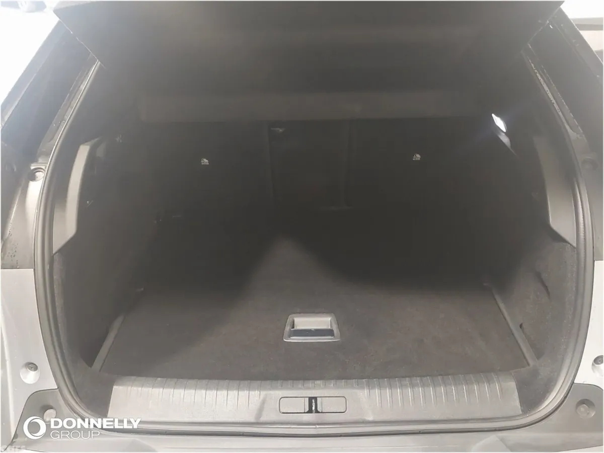 Peugeot 3008 SUV, Petrol, 2025, Grey