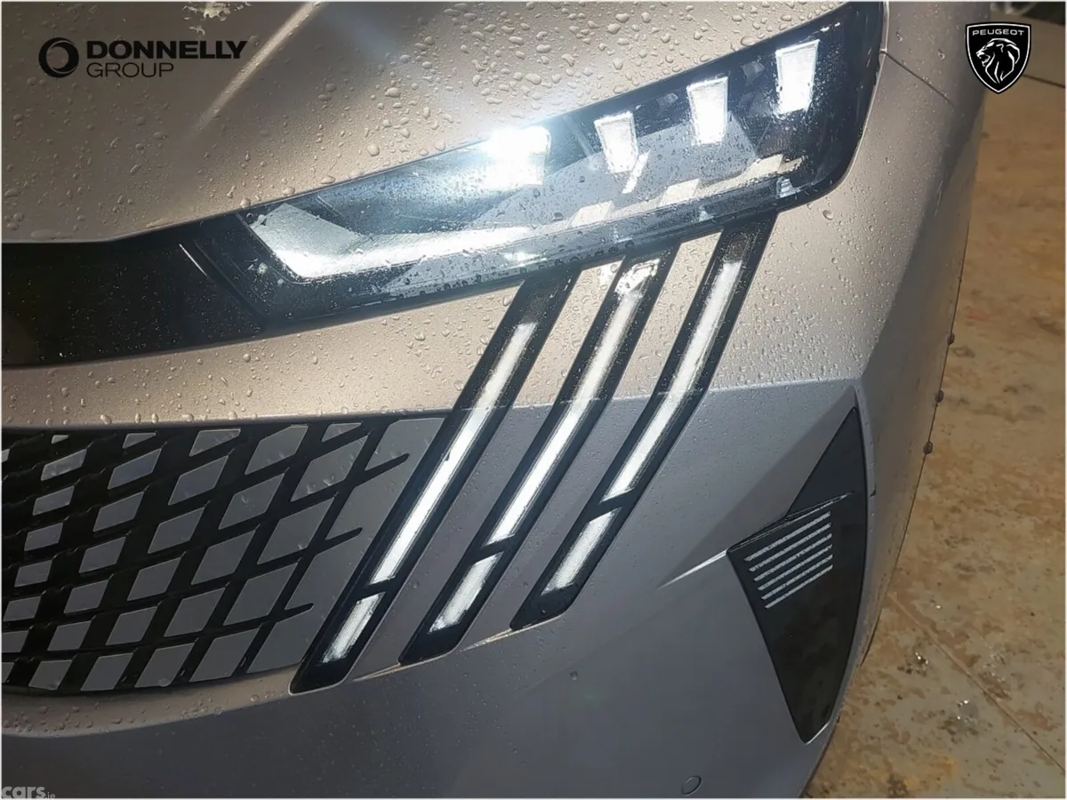 Peugeot 3008 SUV, Petrol, 2025, Grey