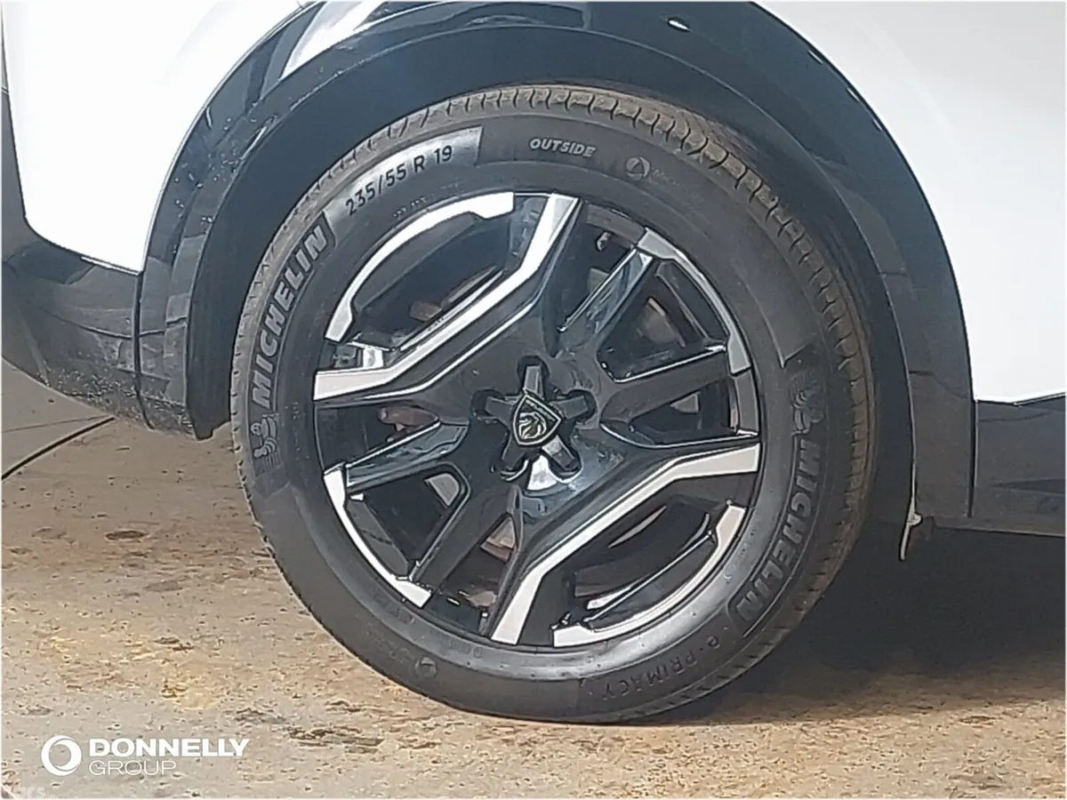 Peugeot 3008 SUV, Electric, 2025, White