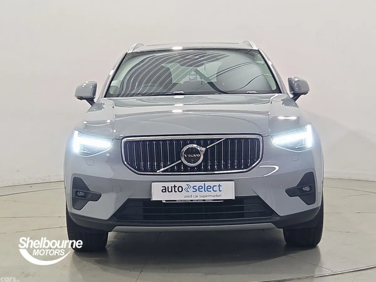 Volvo XC40 SUV, Petrol, 2025, Grey