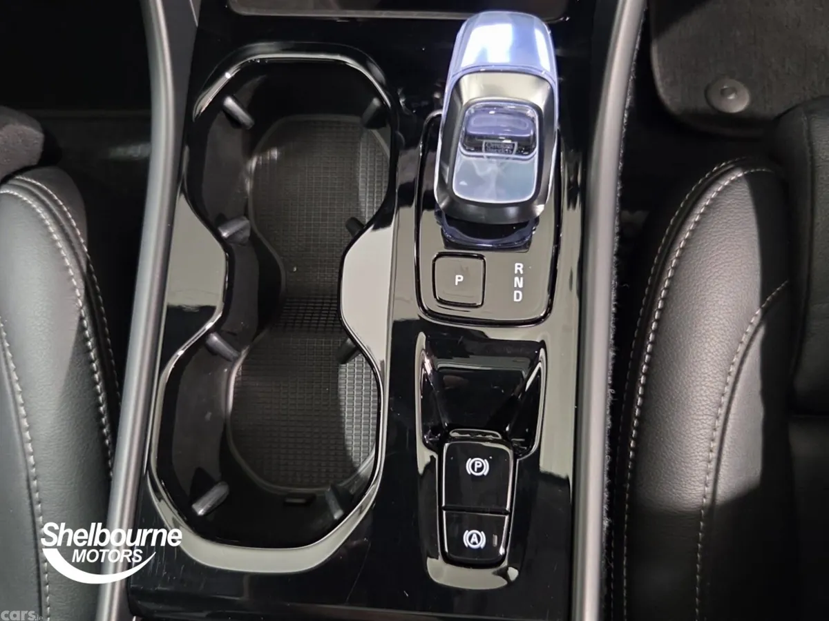 Volvo XC40 SUV, Petrol, 2025, Grey