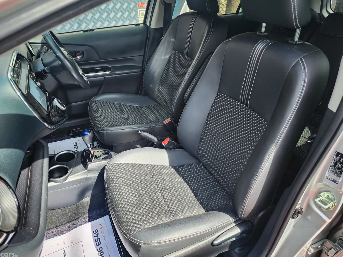 Toyota Aqua Hatchback, Petrol Hybrid, 2018, Silver