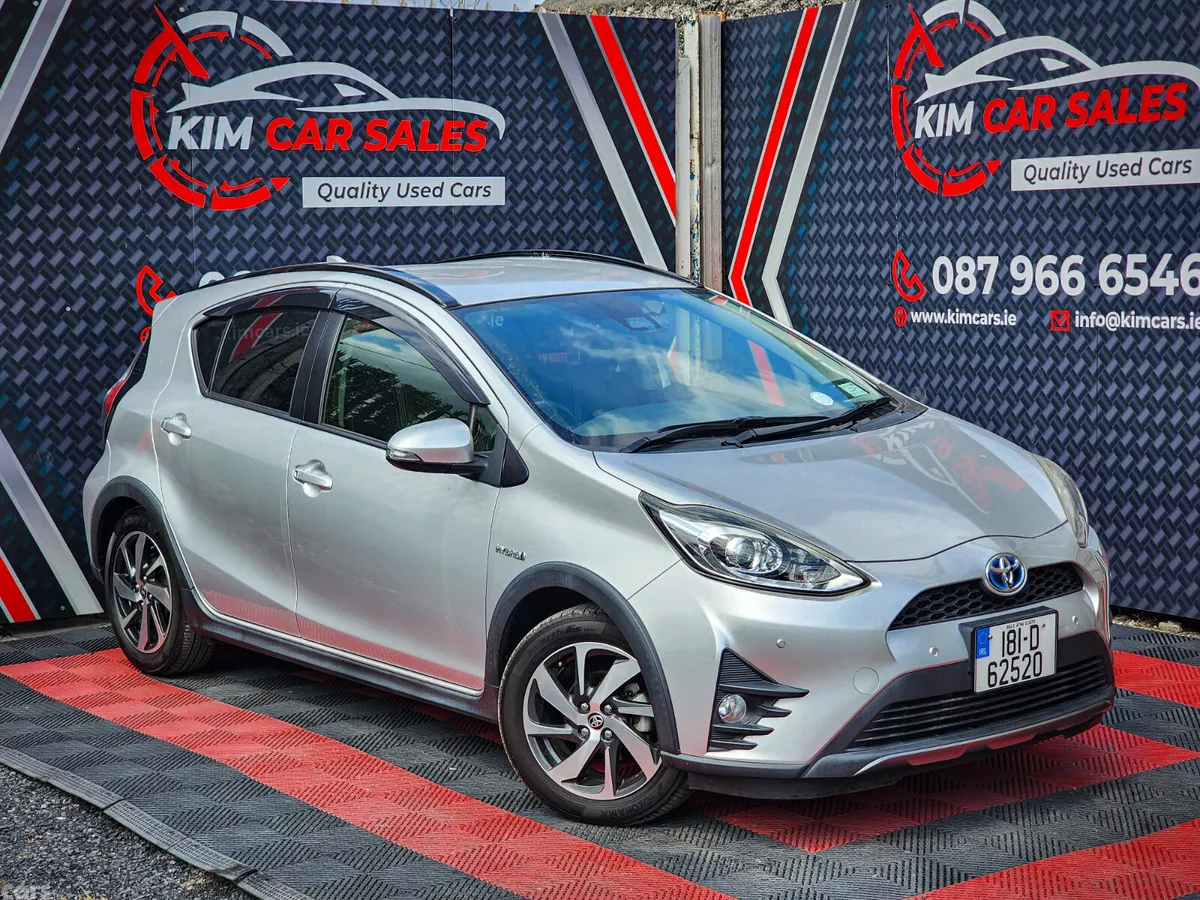 Toyota Aqua Hatchback, Petrol Hybrid, 2018, Silver