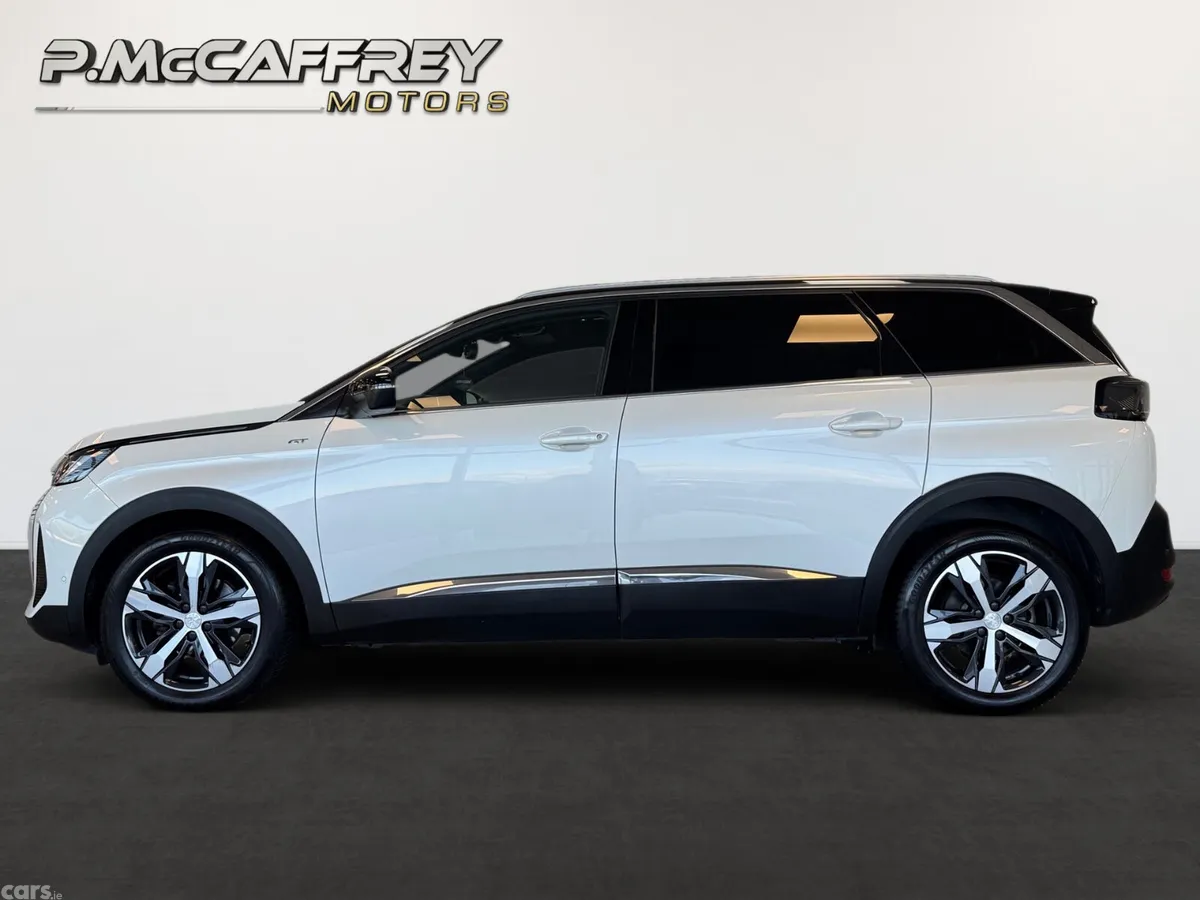 Peugeot 5008 SUV, Diesel, 2021, White
