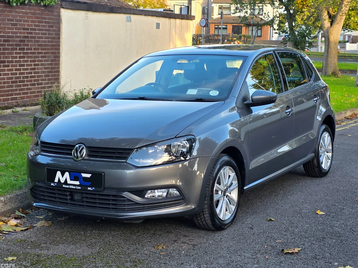Volkswagen Polo Hatchback, Petrol, 2015, Grey
