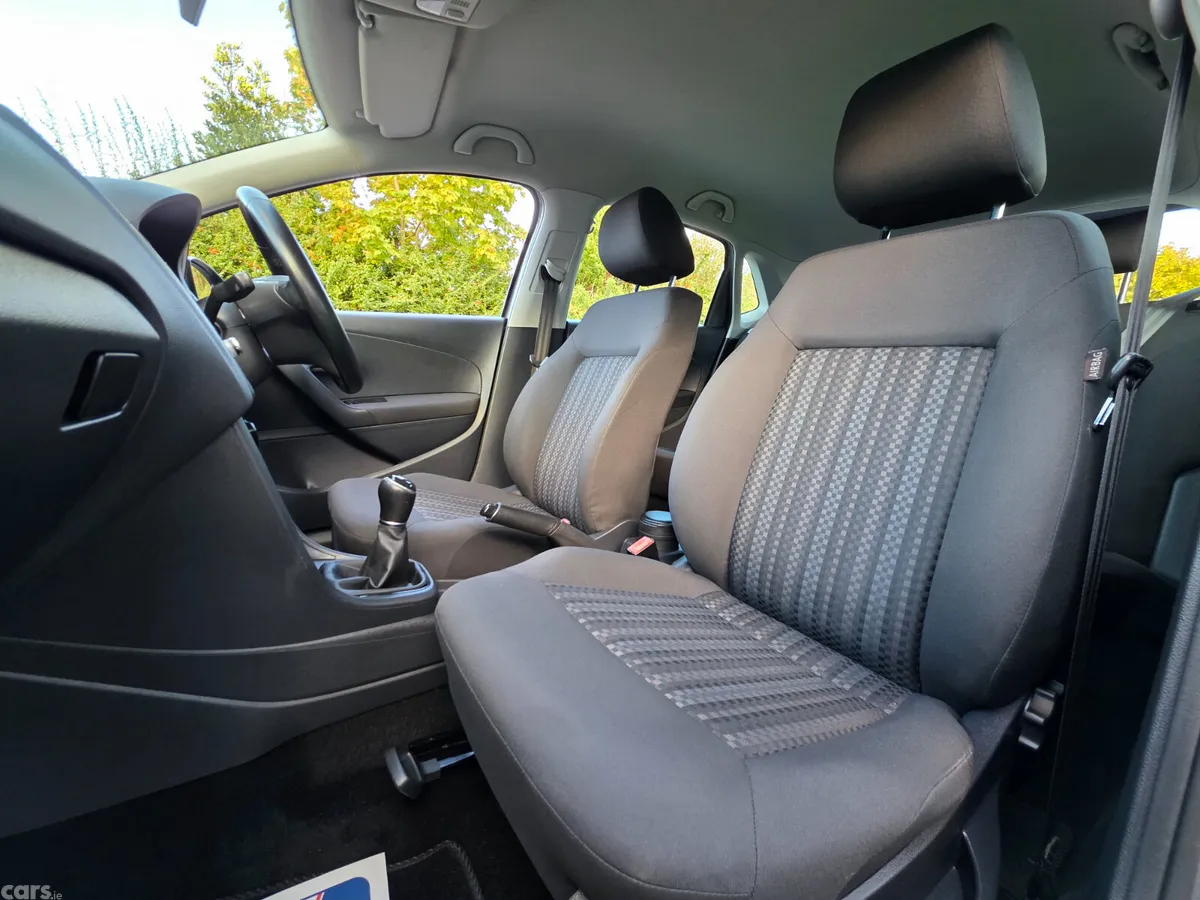 Volkswagen Polo Hatchback, Petrol, 2015, Grey