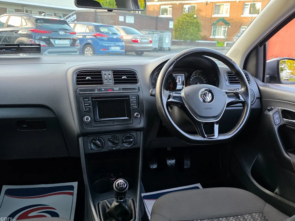 Volkswagen Polo Hatchback, Petrol, 2015, Grey