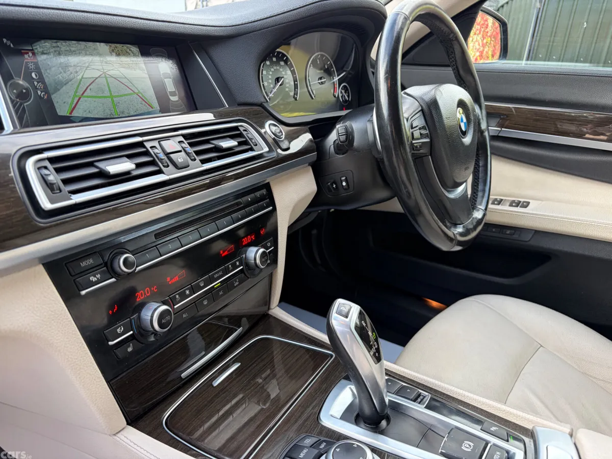BMW 7-Series Saloon, Diesel, 2013, Blue