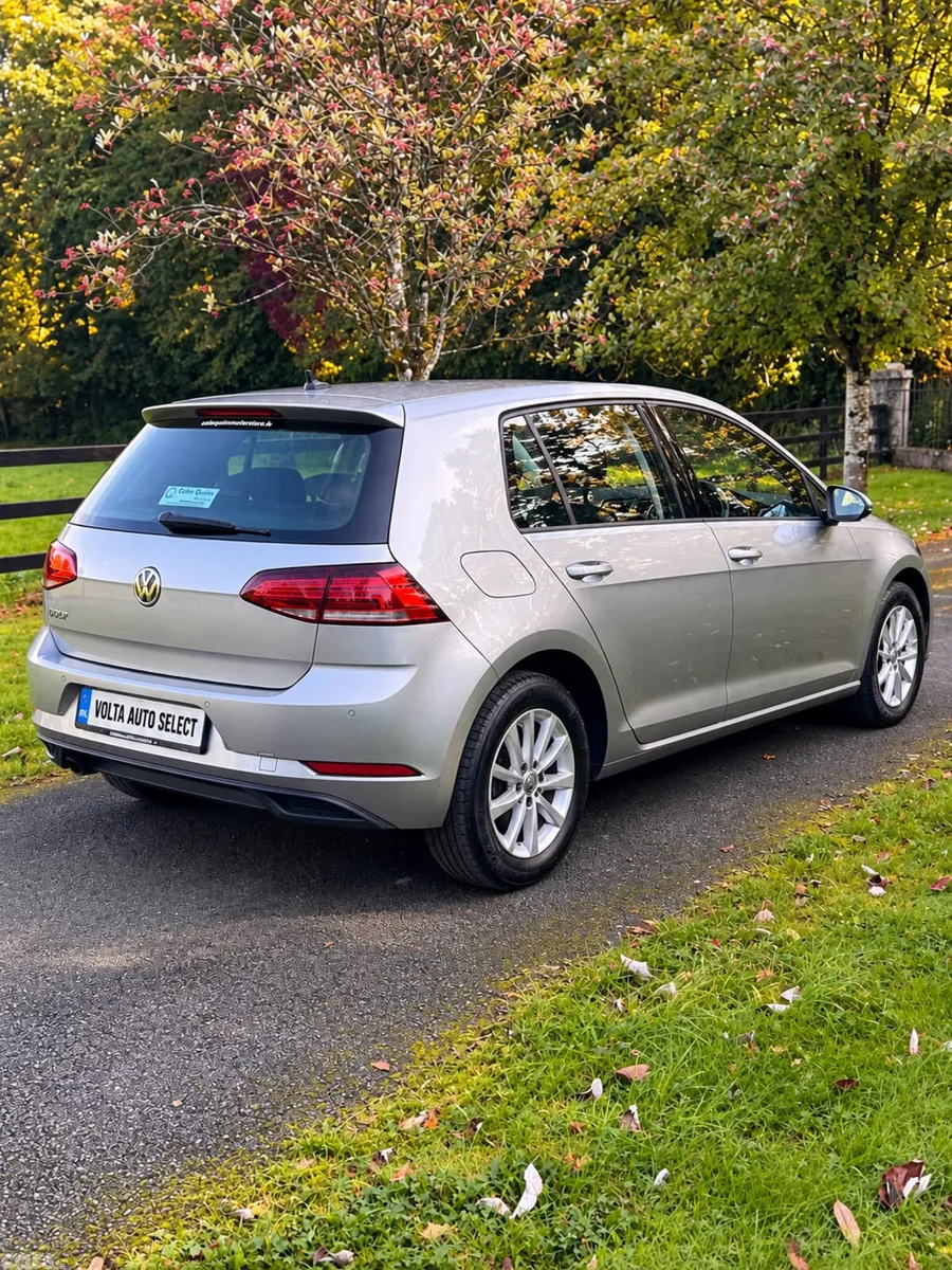 Volkswagen Golf Hatchback, Diesel, 2019, Grey