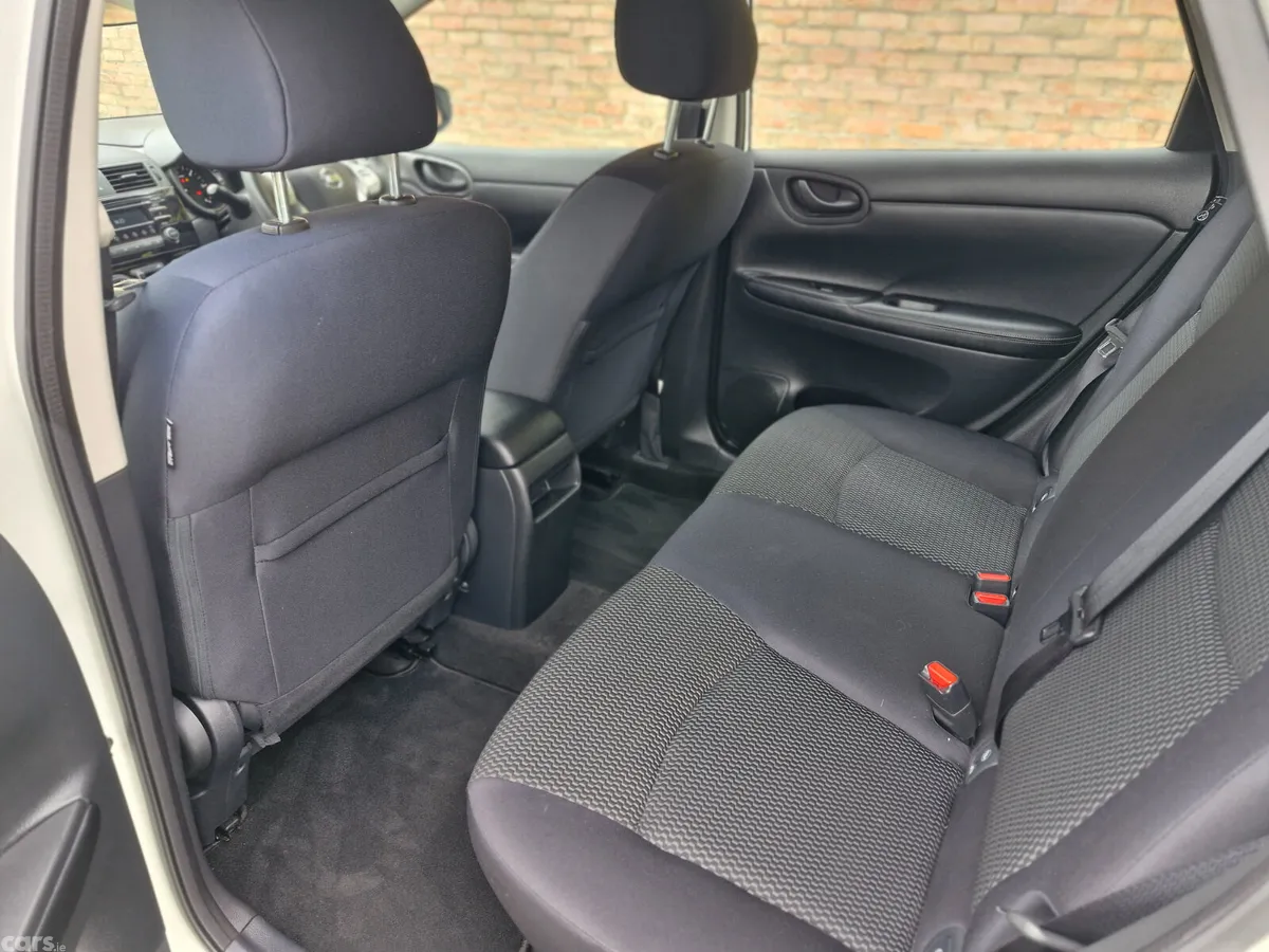 Nissan Pulsar Hatchback, Diesel, 2016, White