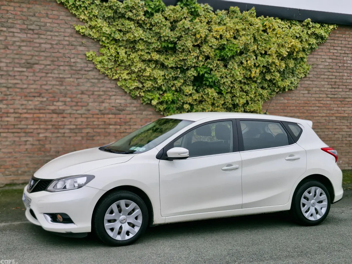 Nissan Pulsar Hatchback, Diesel, 2016, White