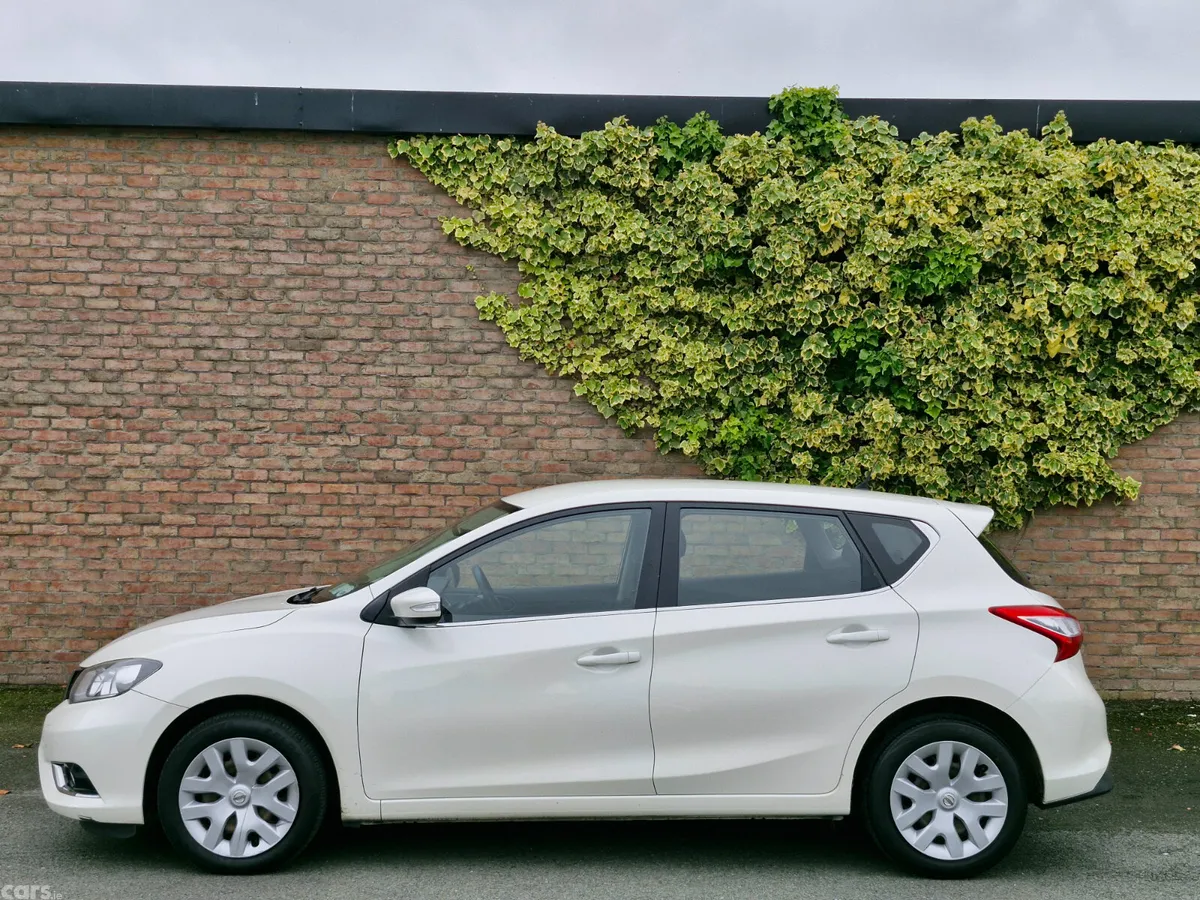 Nissan Pulsar Hatchback, Diesel, 2016, White