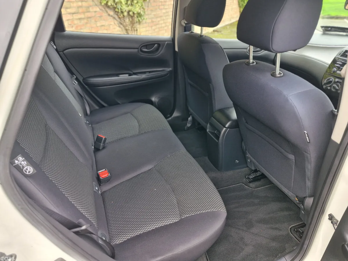 Nissan Pulsar Hatchback, Diesel, 2016, White