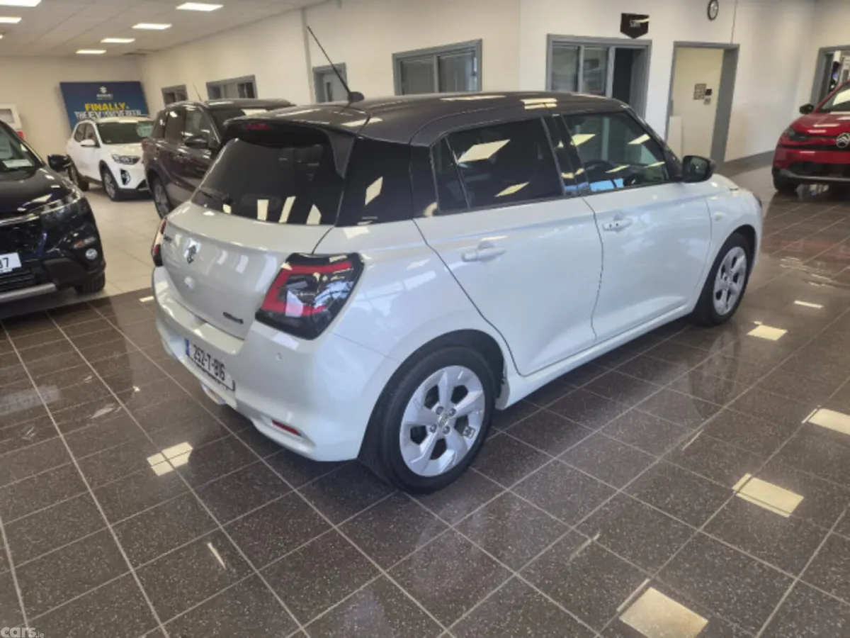 Suzuki Swift Hatchback, Petrol Hybrid, 2025, Grey