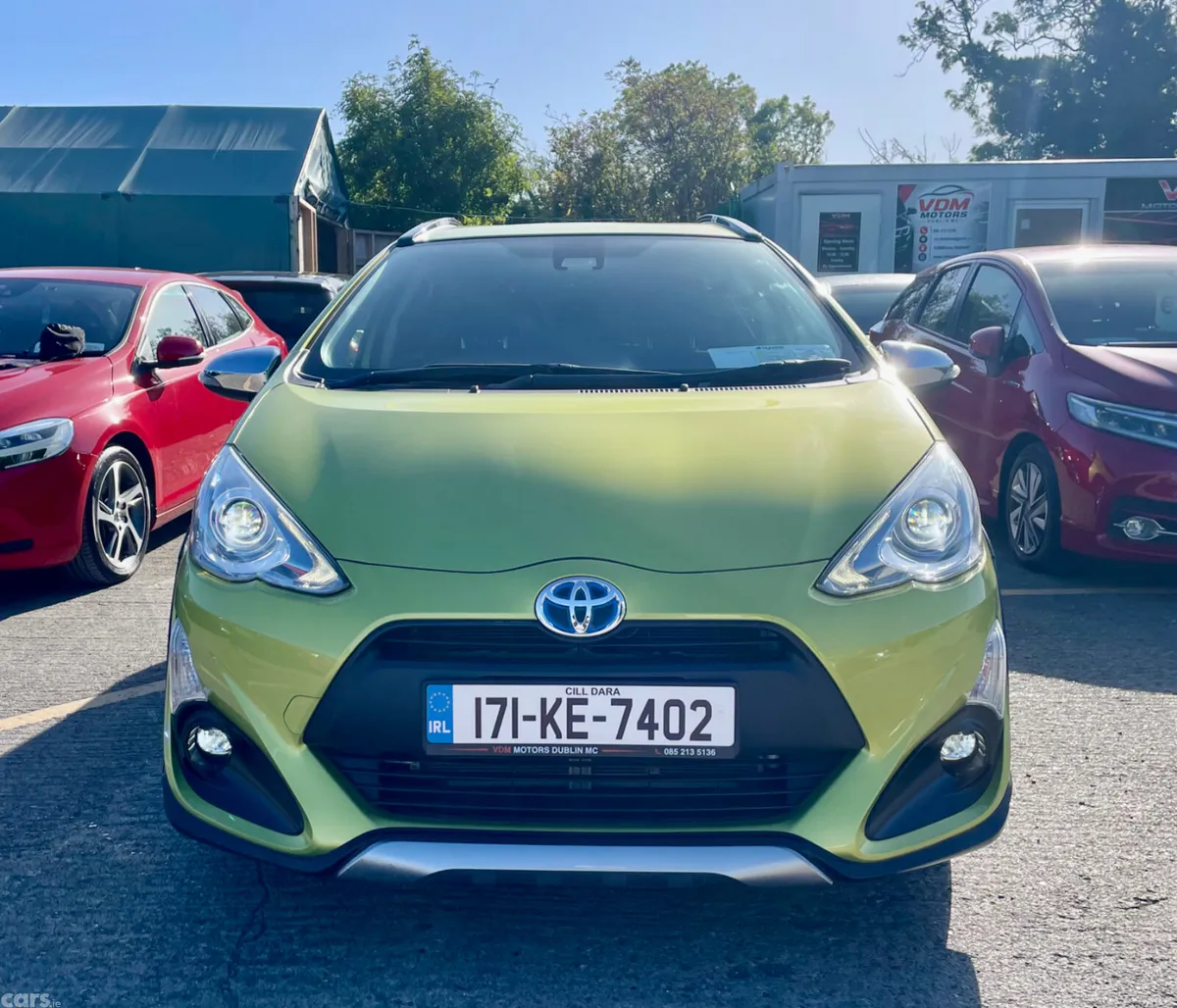 Toyota Aqua Hatchback, Petrol Hybrid, 2017, Green