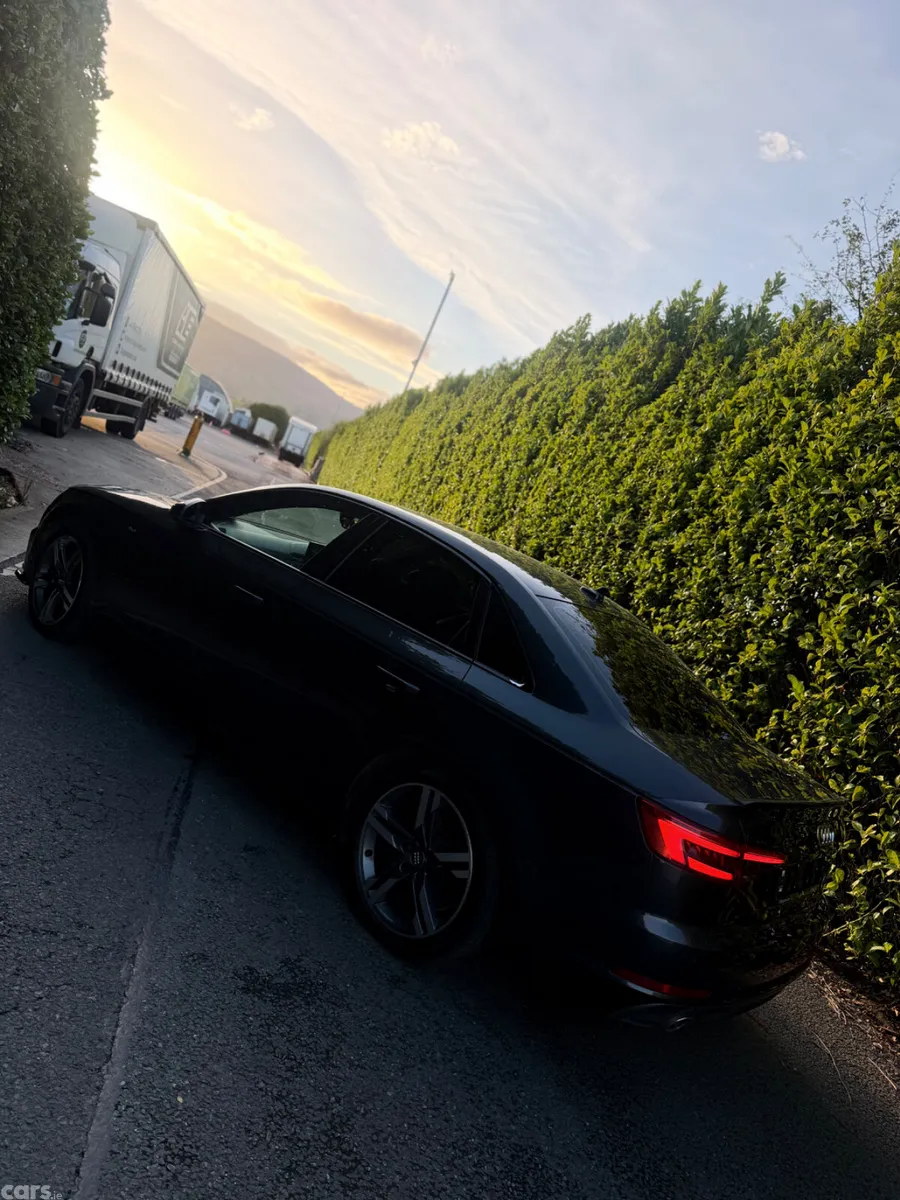 Audi A4 Saloon, Diesel, 2016, Grey