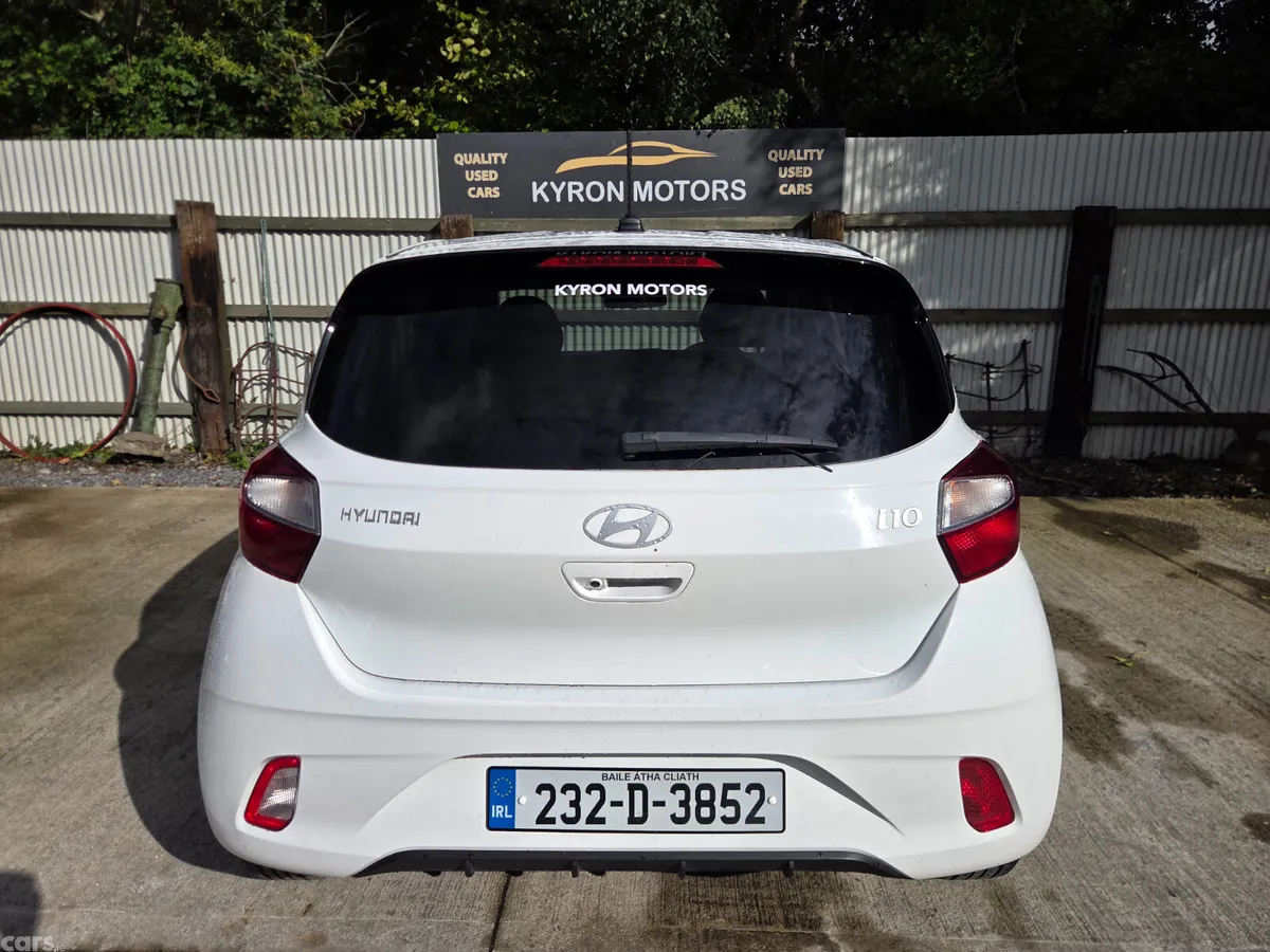 Hyundai i10 Hatchback, Petrol, 2023, White