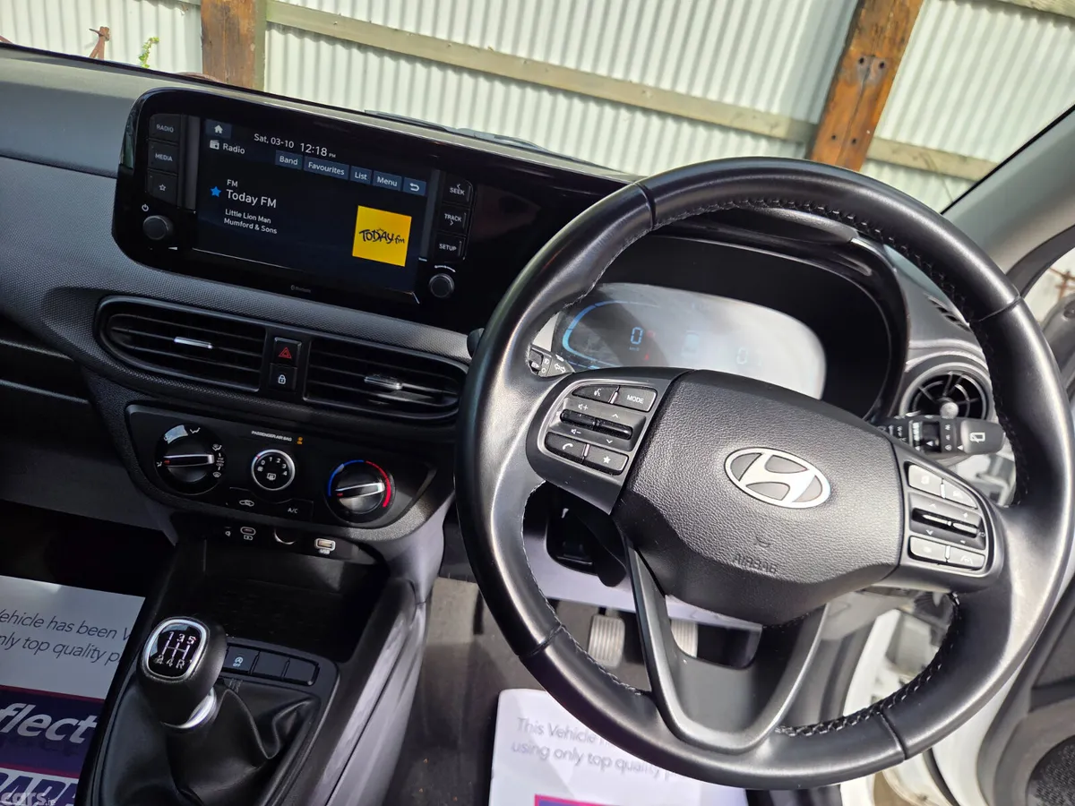 Hyundai i10 Hatchback, Petrol, 2023, White