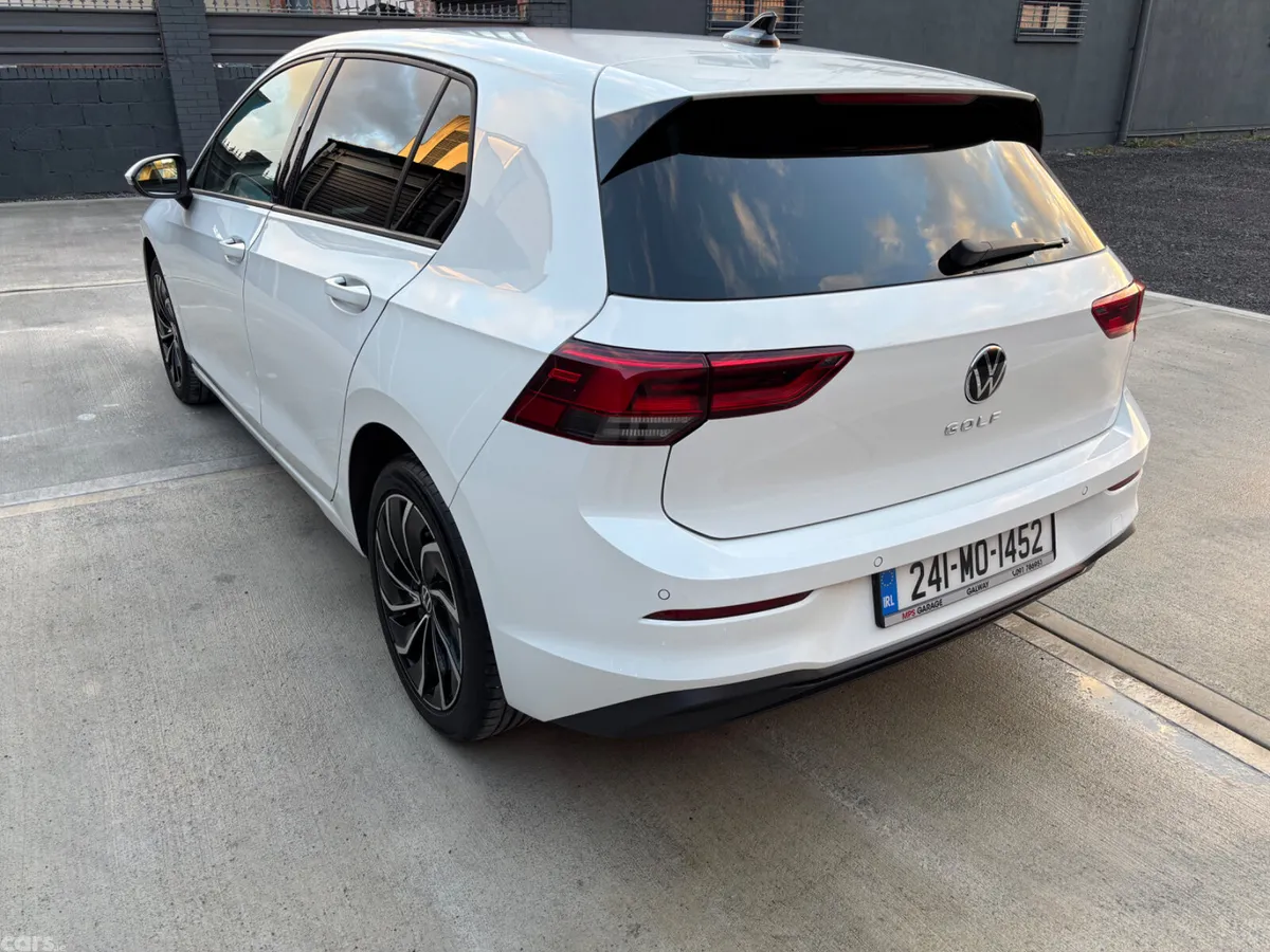 Volkswagen Golf Estate, Petrol, 2024, White