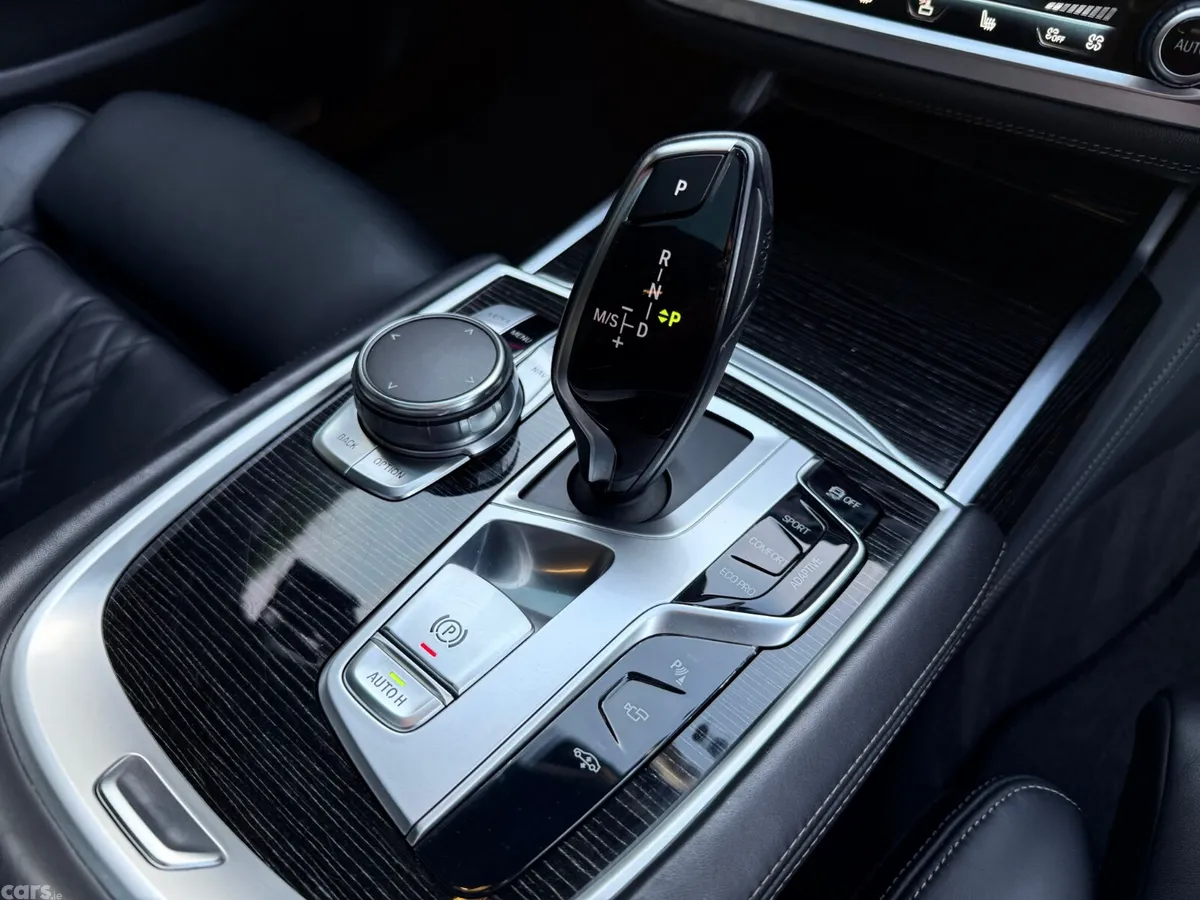 BMW 7-Series Saloon, Diesel, 2018, Grey