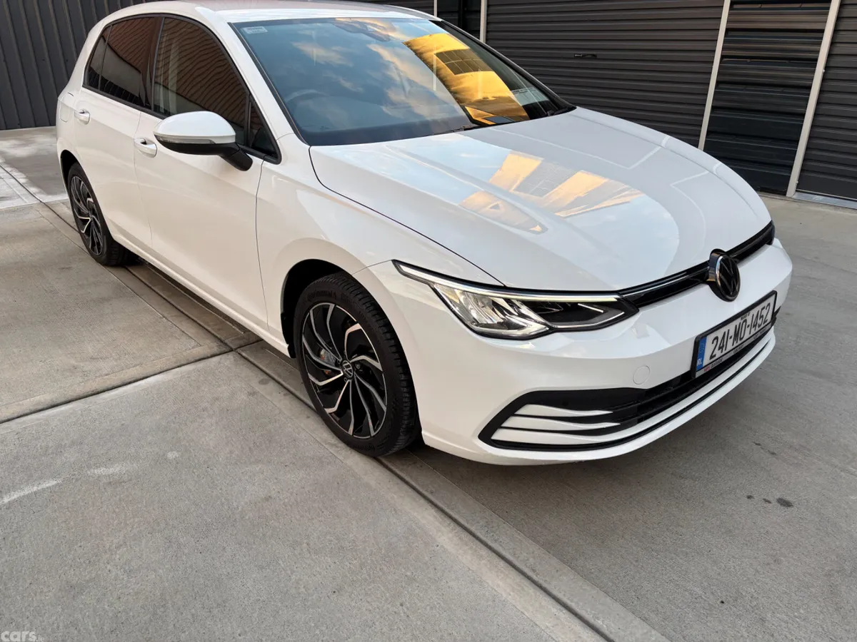 Volkswagen Golf Estate, Petrol, 2024, White