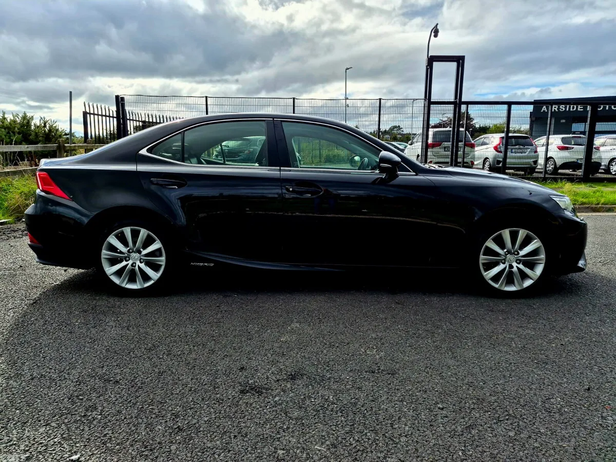 Lexus IS Saloon, Petrol Hybrid, 2015, Black