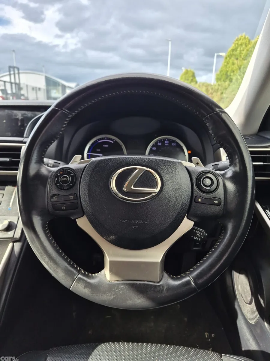 Lexus IS Saloon, Petrol Hybrid, 2015, Black