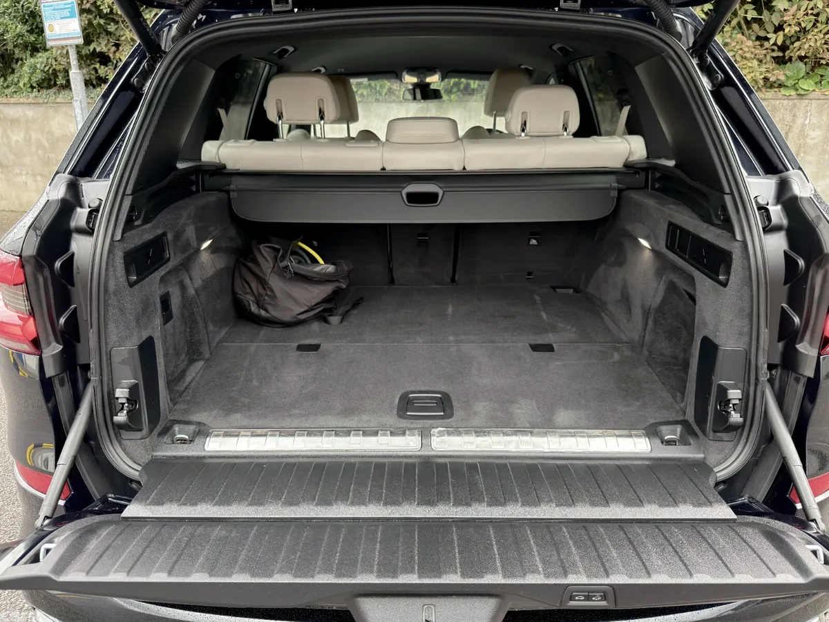 BMW X5 SUV, Petrol Hybrid, 2021, Black