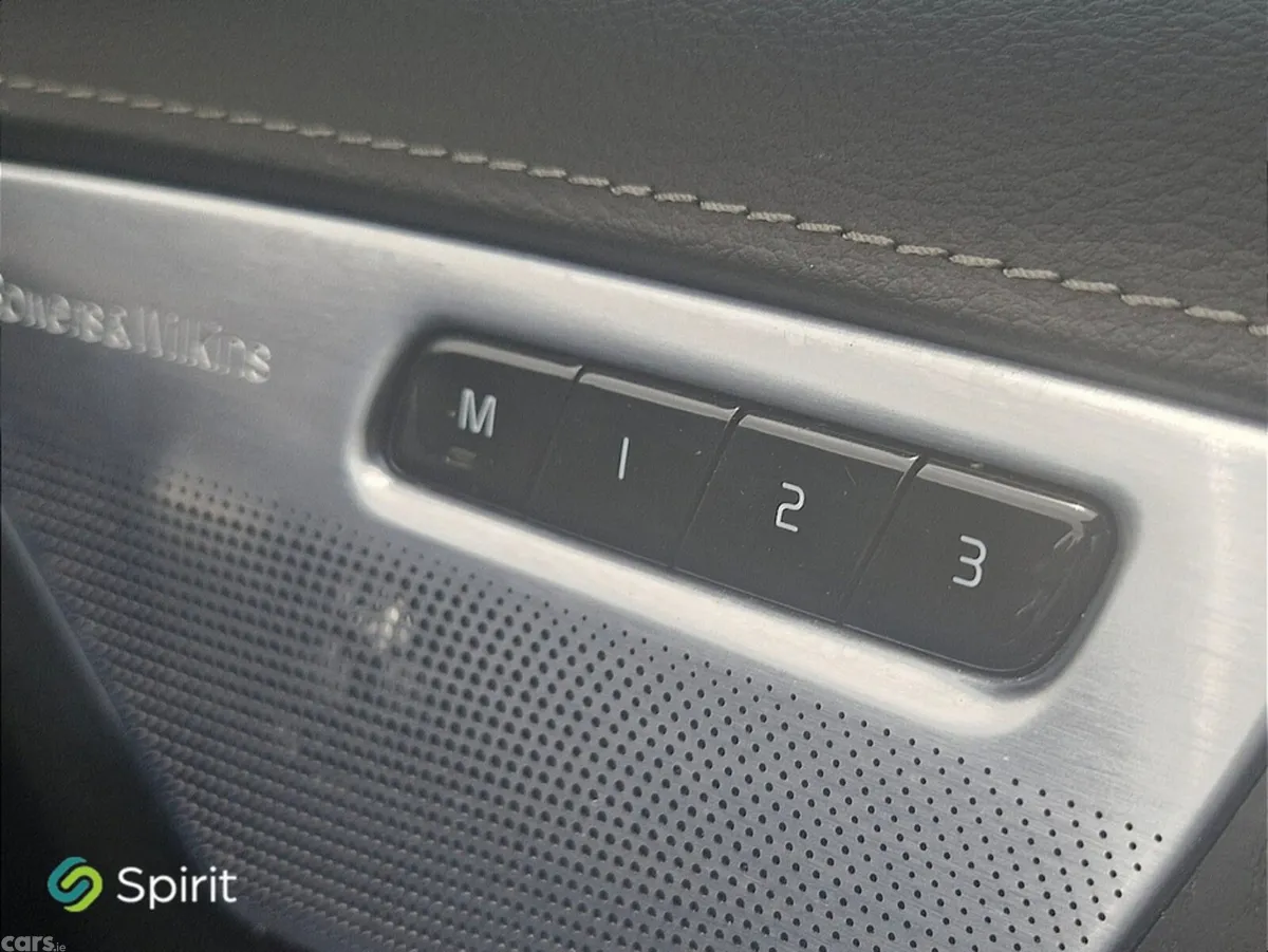 Volvo XC90 SUV, Petrol Plug-in Hybrid, 2022, Black