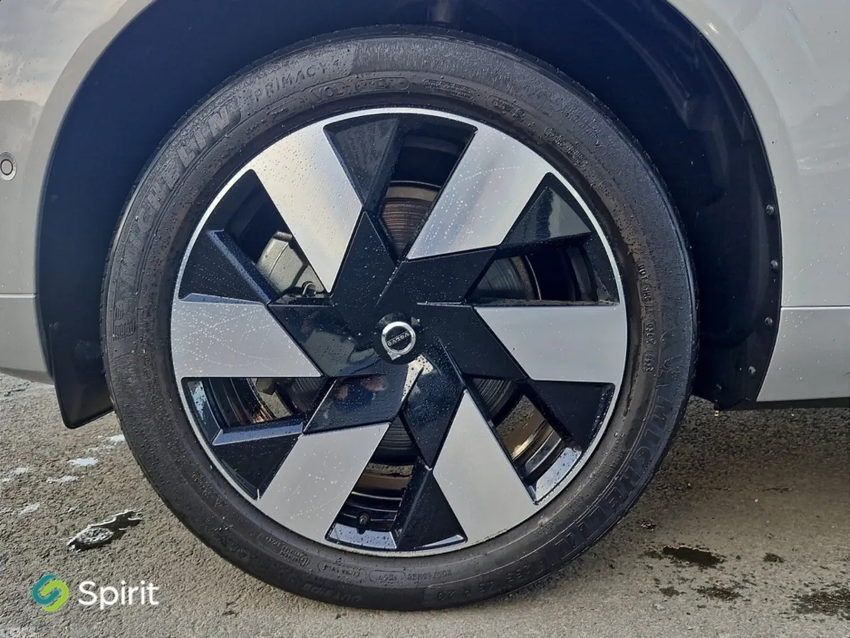Volvo XC60 SUV, Petrol Plug-in Hybrid, 2026, Silver