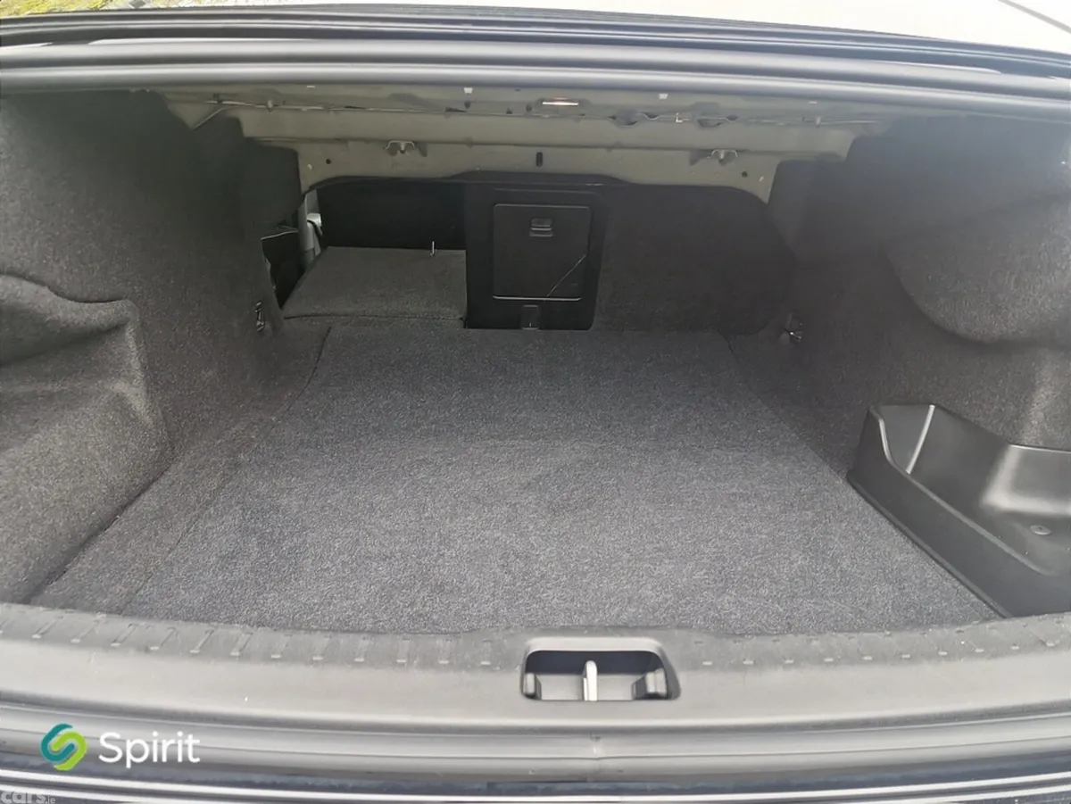 Volvo S90 Saloon, Petrol Hybrid, 2021, Black