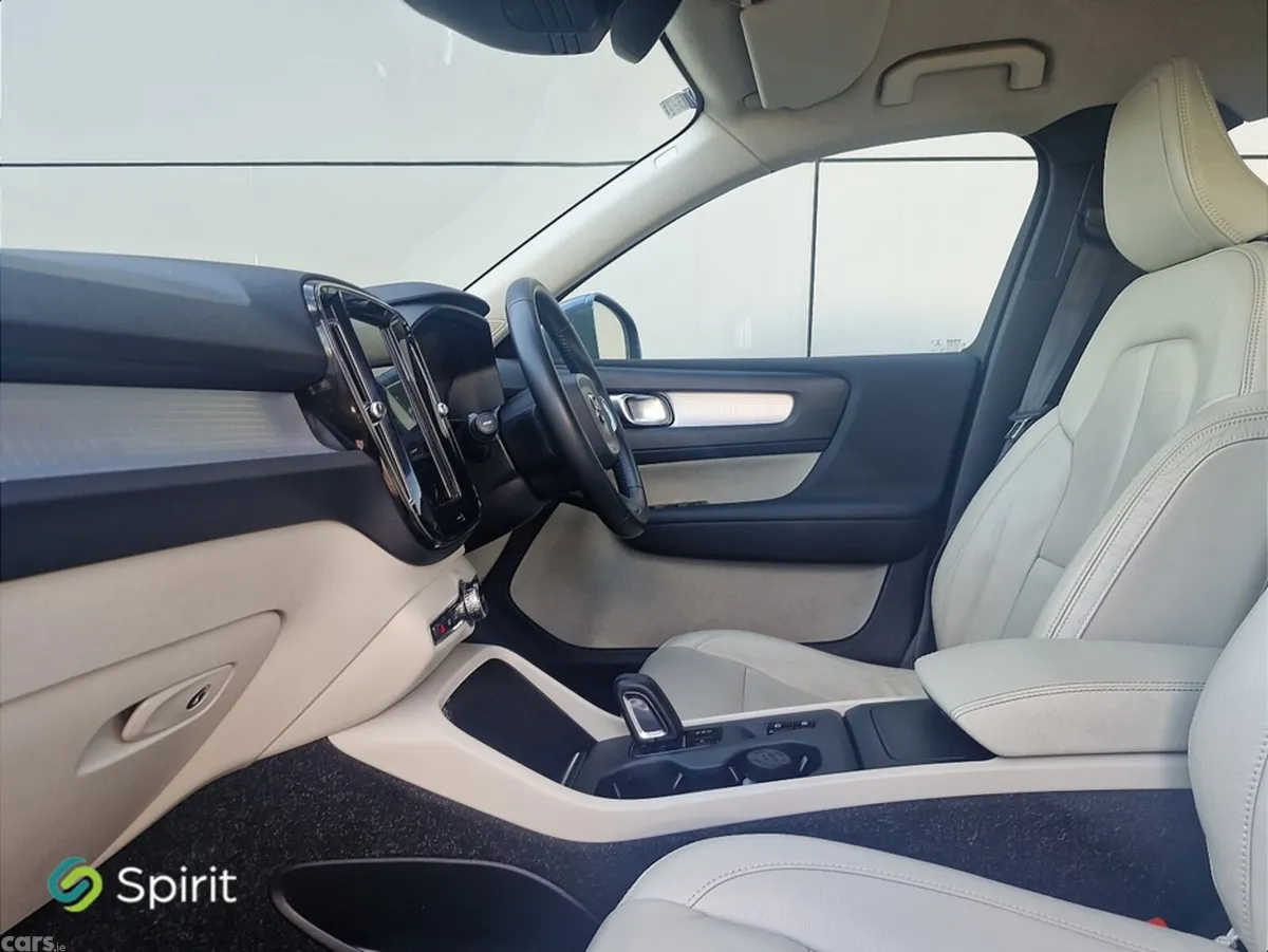 Volvo XC40 SUV, Diesel, 2019, Grey