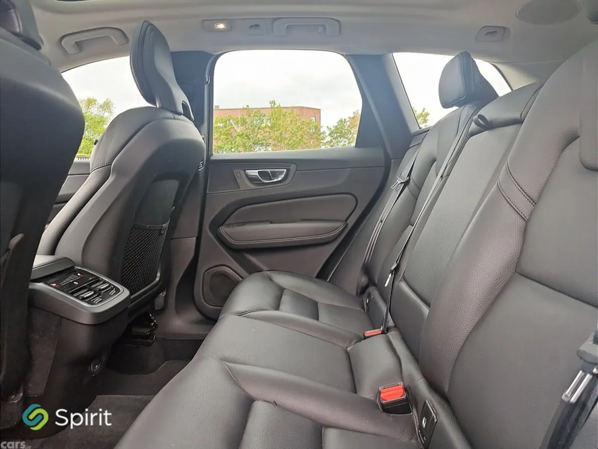 Volvo XC60 SUV, Diesel, 2022, Black