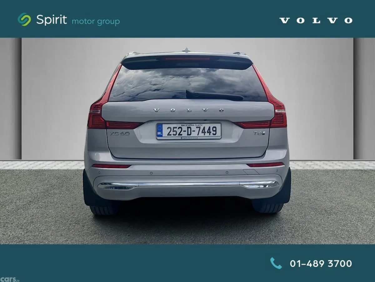 Volvo XC60 SUV, Petrol Plug-in Hybrid, 2025, Silver